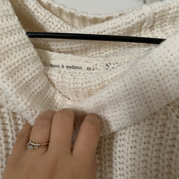 Sweater - Picture 2 of 2